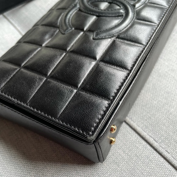 Chanel Vintage Chocolat Black Leather Shoulder Bag - Picture 7 of 8